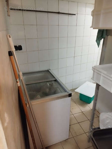 Commerce à PARIS-10E