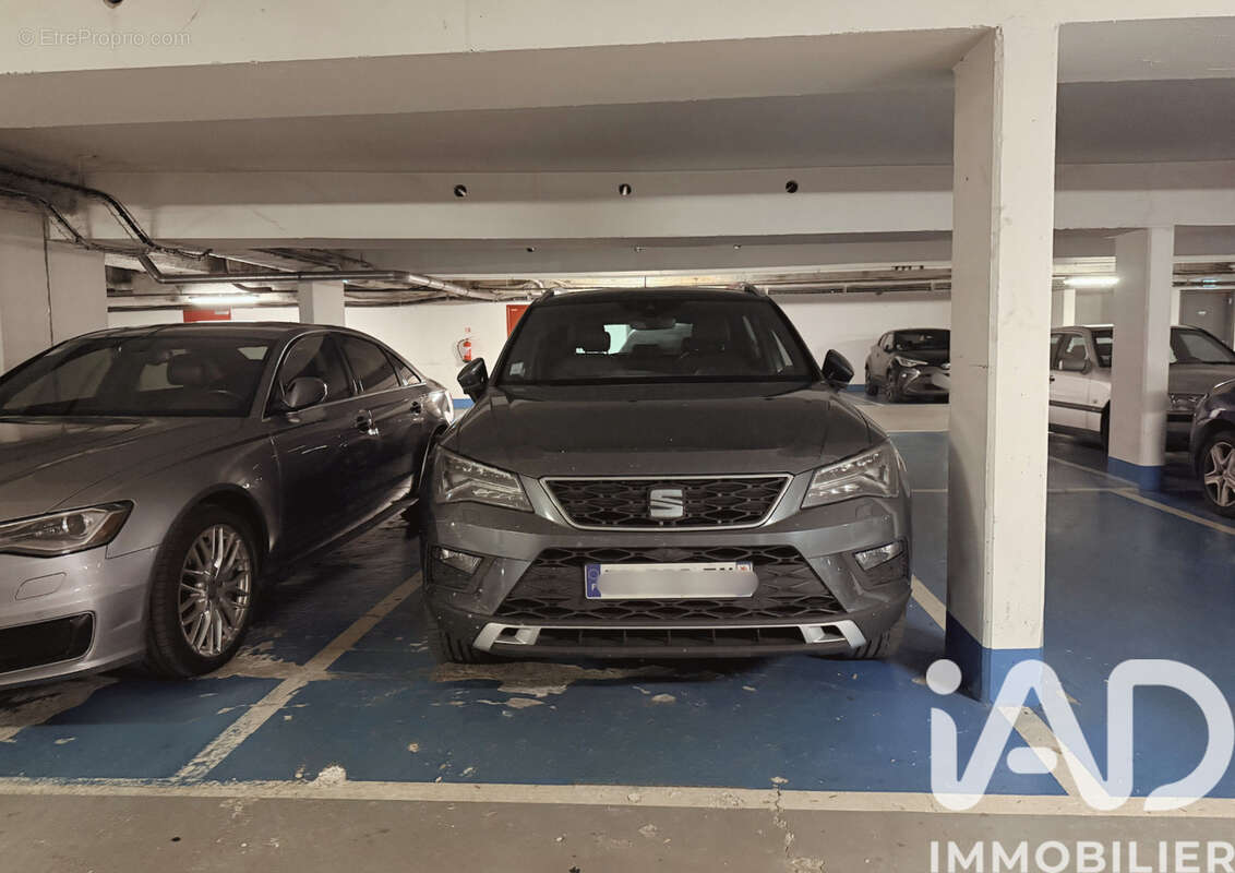Photo 9 - Parking à COLOMBES
