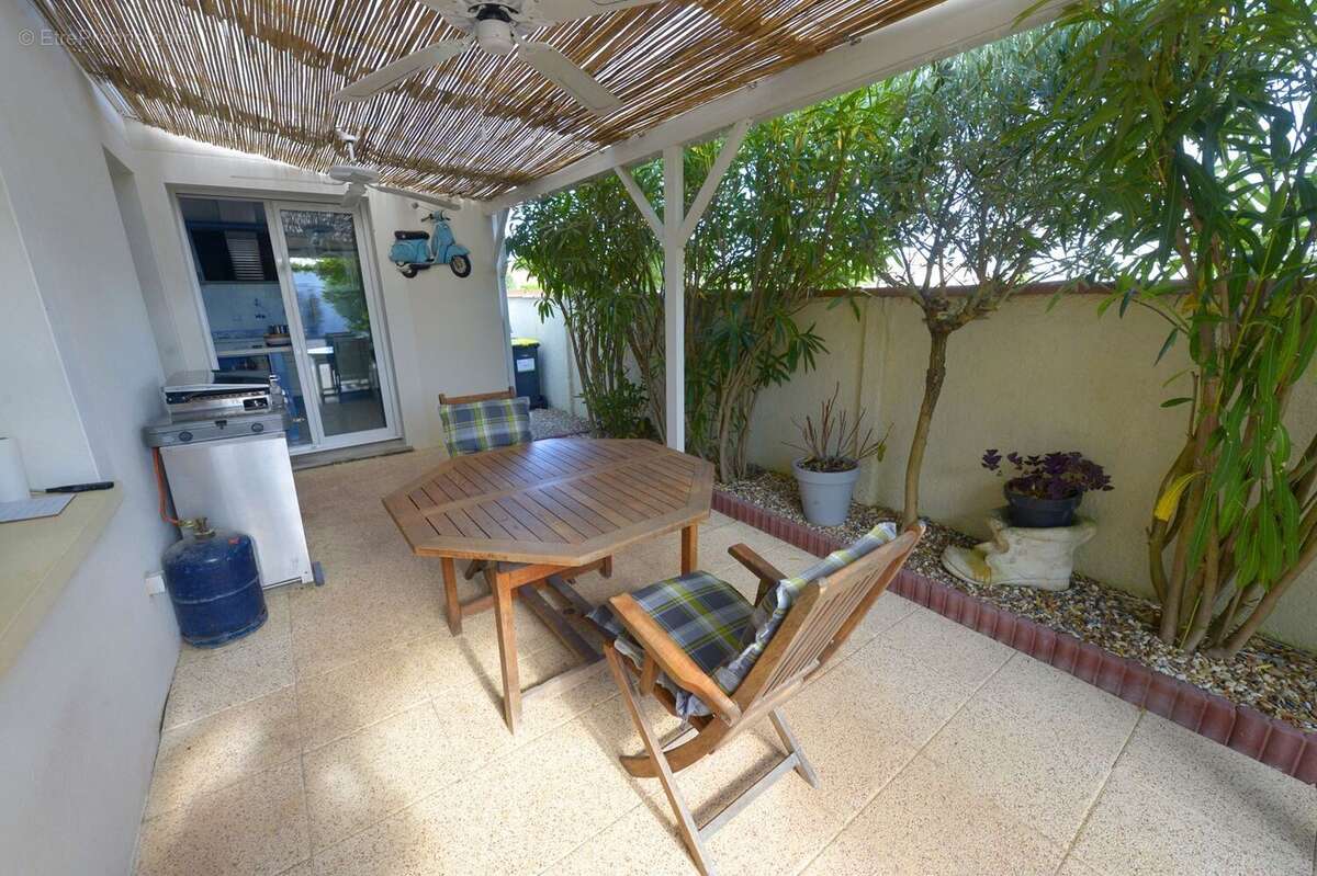 Maison à SAINT-GEORGES-DE-DIDONNE