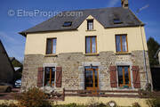Maison à NOTRE-DAME-DE-CENILLY