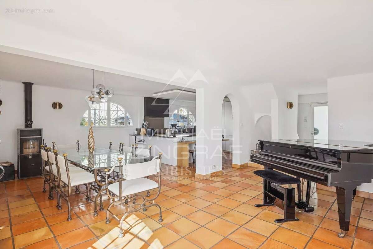 Maison à CAGNES-SUR-MER