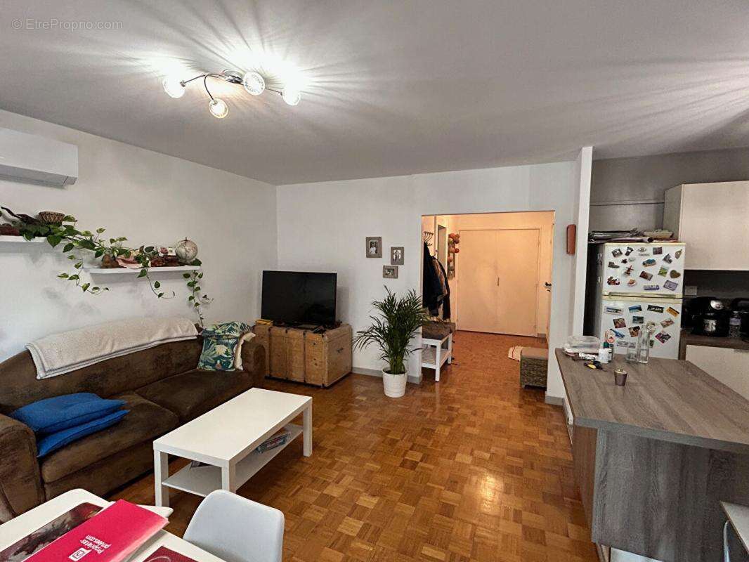 Appartement à MARSEILLE-12E