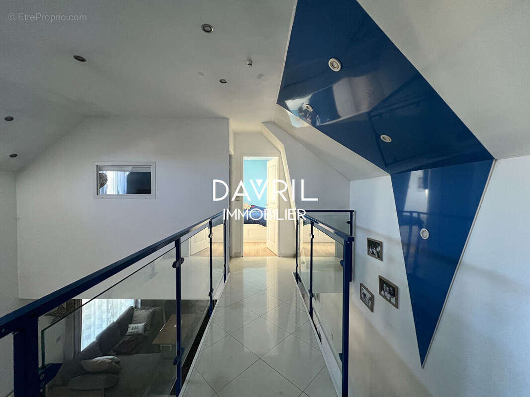 Maison à CONFLANS-SAINTE-HONORINE