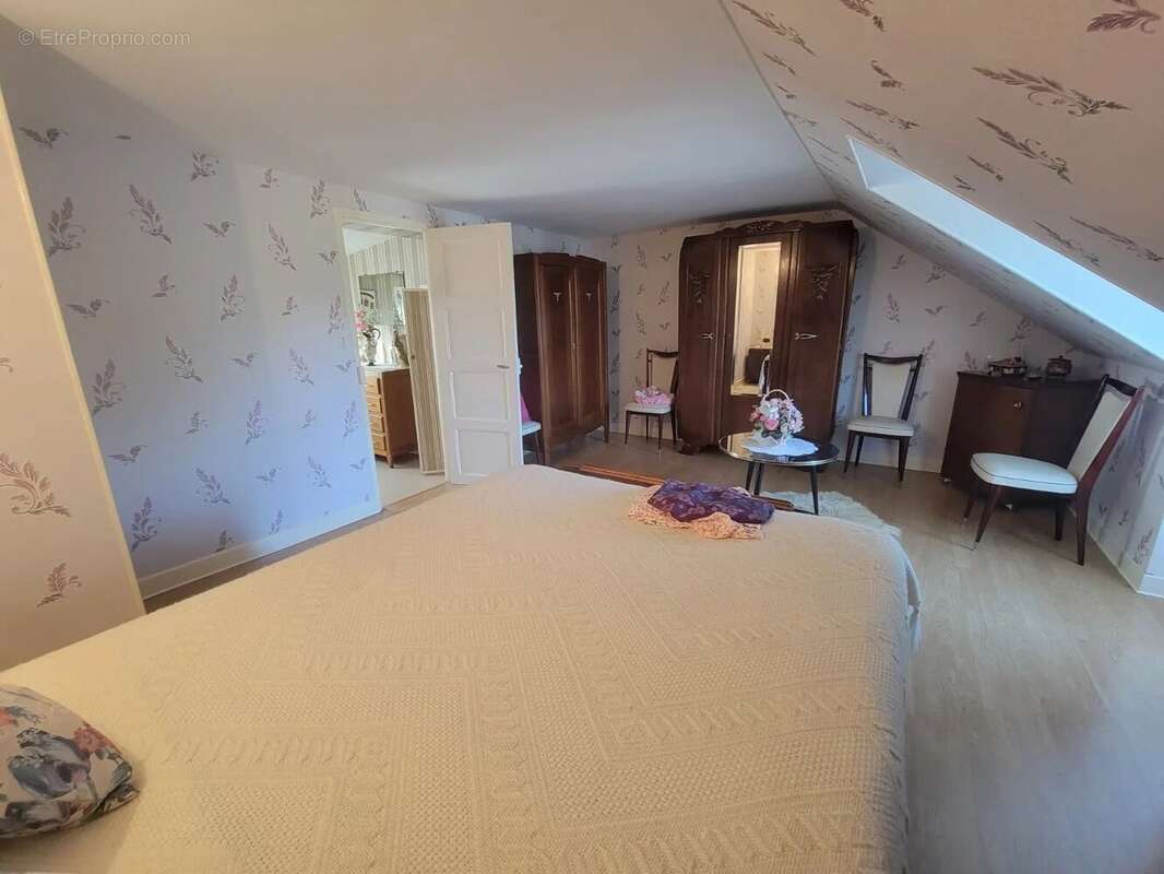 Maison à CHALLUY