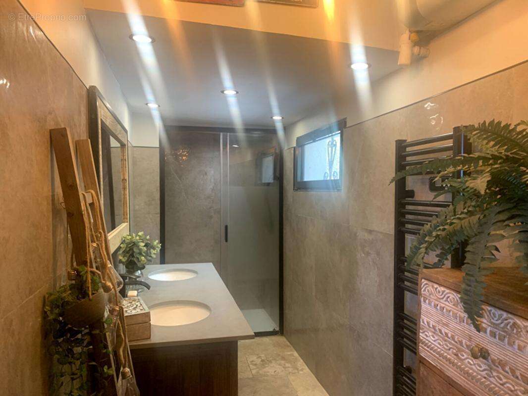 Maison à PORT-SAINT-LOUIS-DU-RHONE