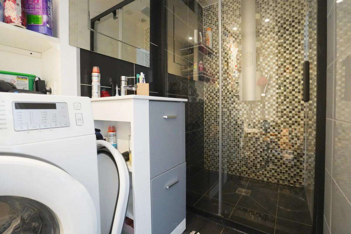 Appartement à FRESNES