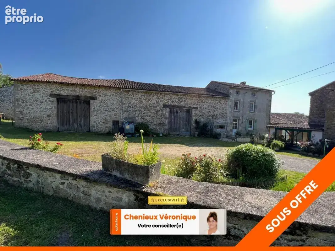 Maison à ROUSSAC