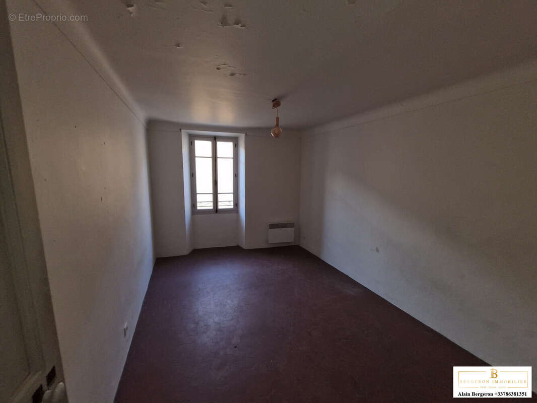 Maison 200 m² à Cabris  - photo 2