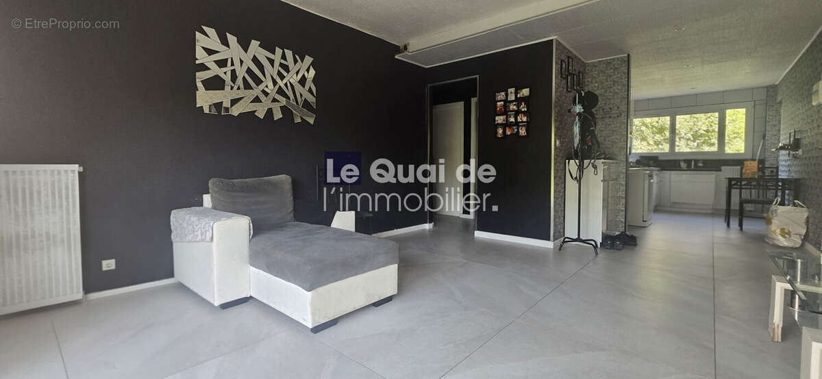 Appartement à LE PONT-DE-CLAIX