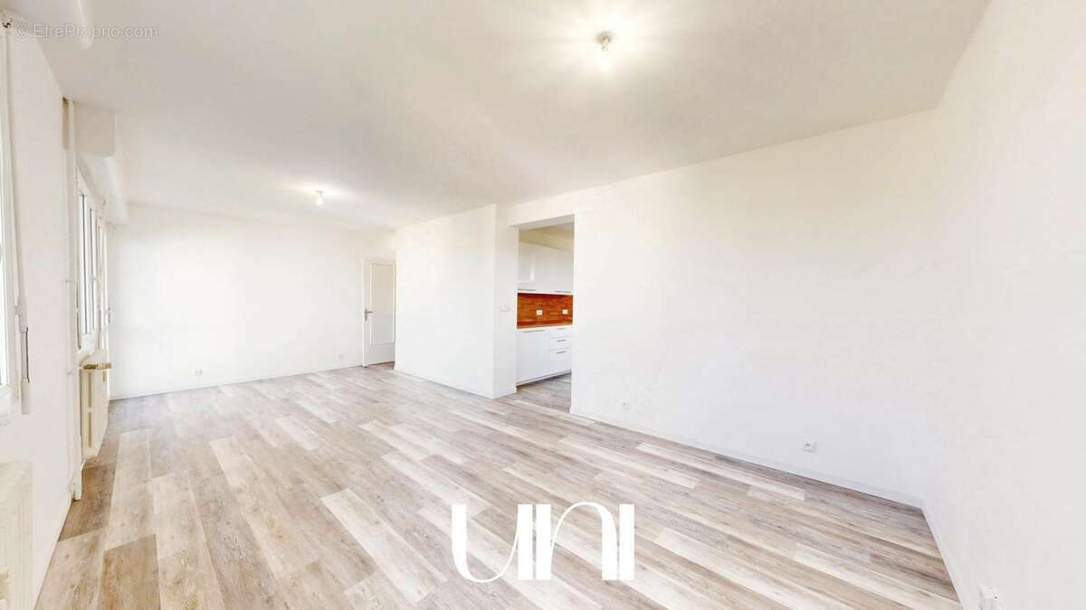 Appartement à MONDEVILLE