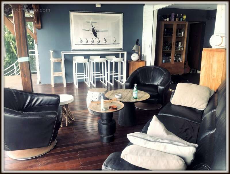 Maison à BAIE-MAHAULT