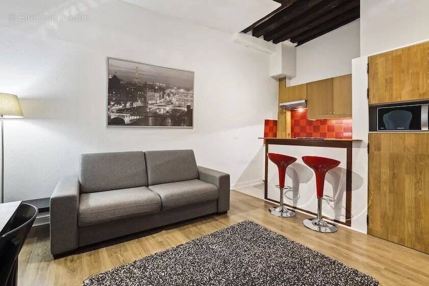Appartement à PARIS-2E