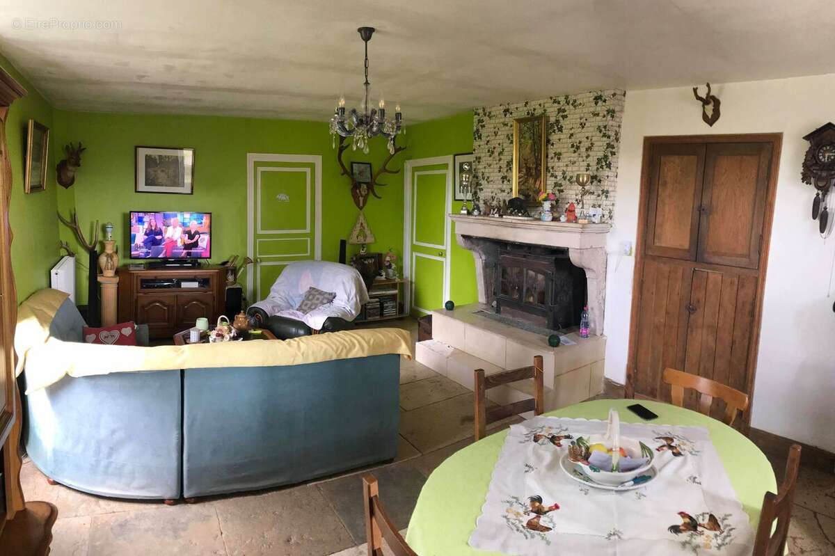 Maison à GRANCEY-LE-CHATEAU-NEUVELLE