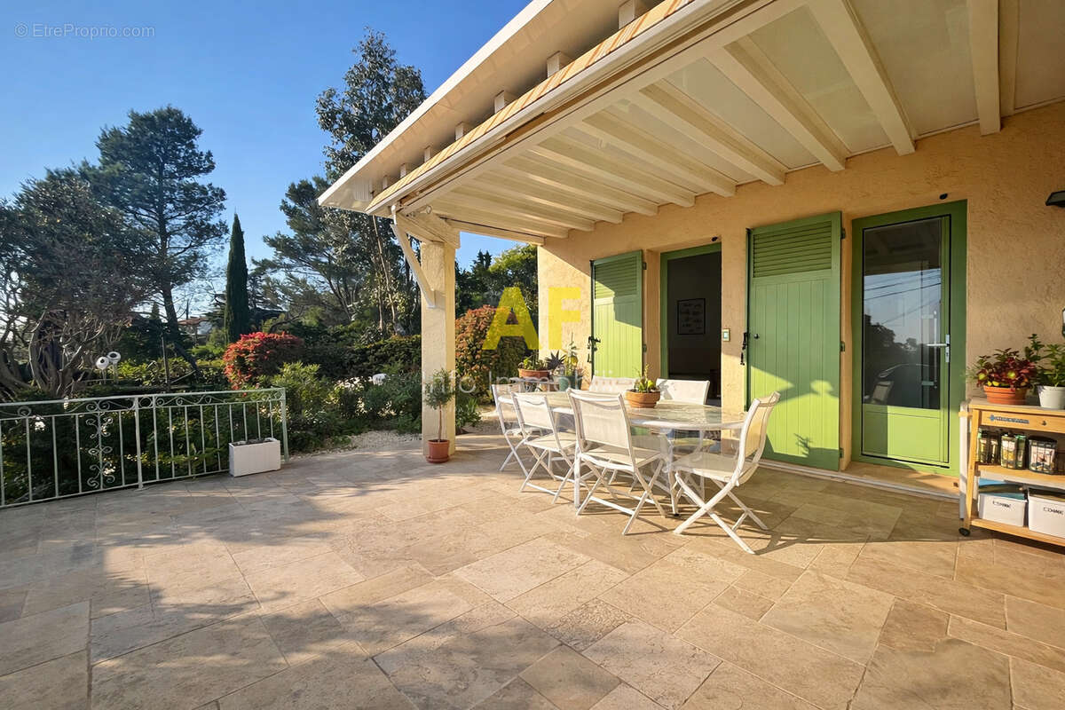 Maison à FREJUS