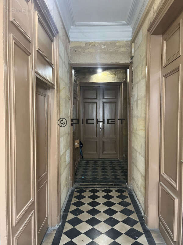 Appartement à BORDEAUX