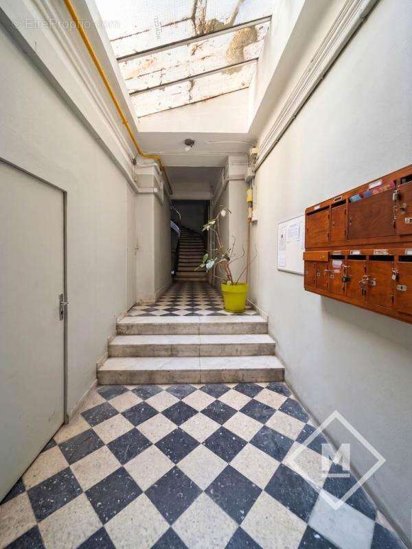 Appartement à MARSEILLE-6E