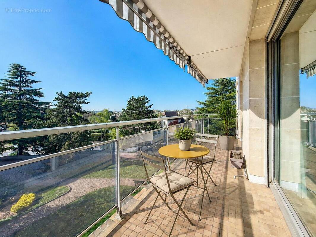 Photo 1 - Appartement à SAINT-GERMAIN-EN-LAYE