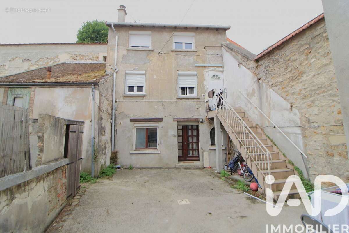 Photo 8 - Appartement à VILLENEUVE-LE-ROI