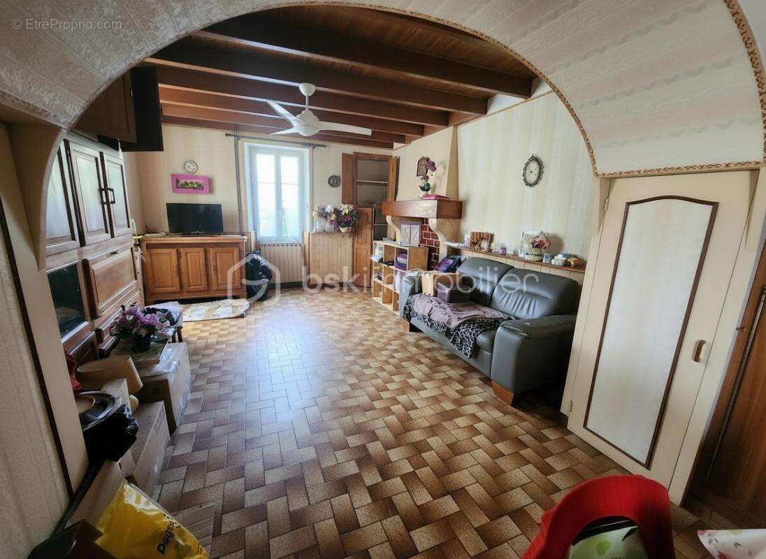 Maison de ville de 93 m² habitables, 3 pièces dont 2 chambres - photo 3
