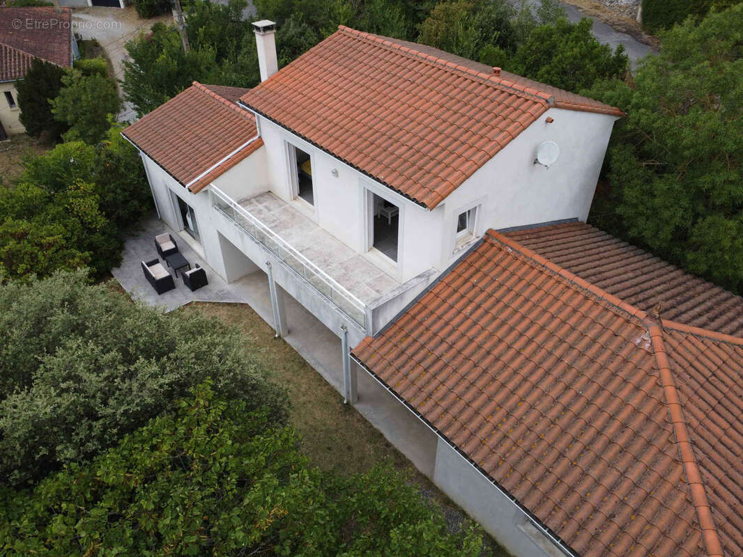 Maison à MOUSSOULENS