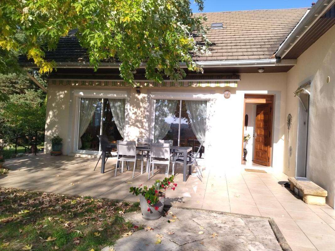 Maison à SAINT-GEORGES-D'ESPERANCHE