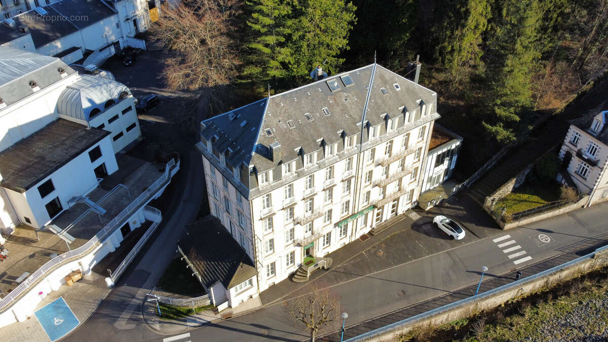 Commerce à LA BOURBOULE