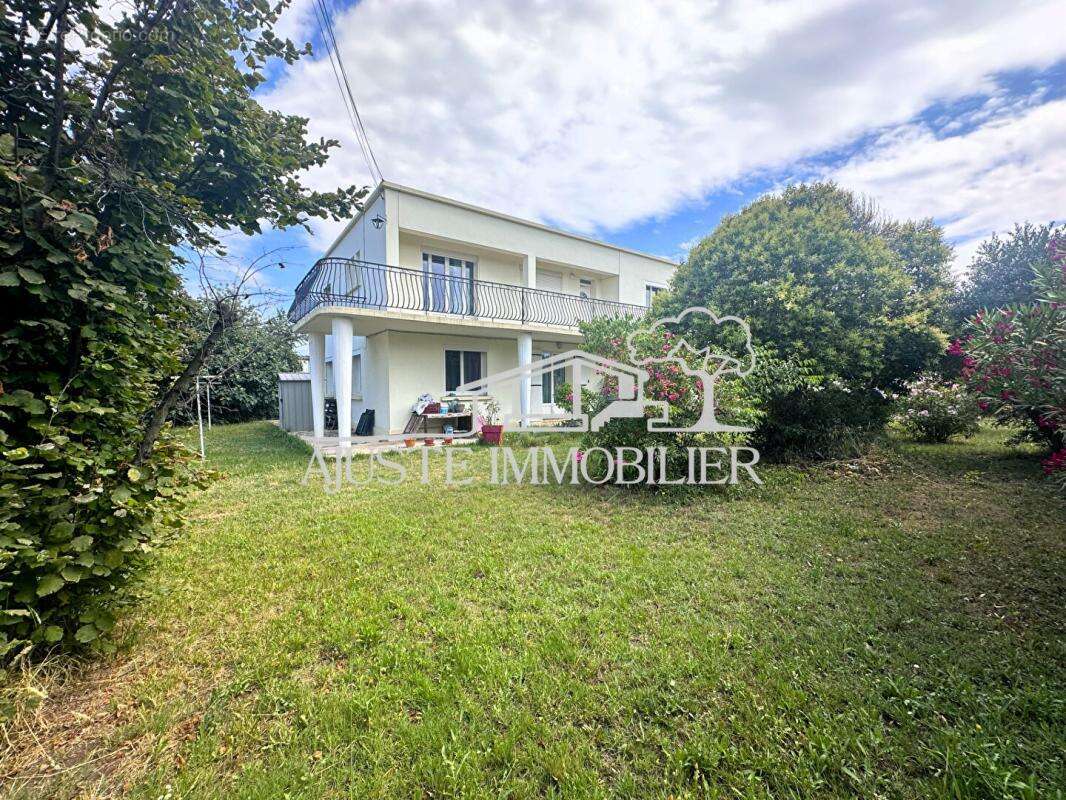 Appartement à SAINT-VICTORET