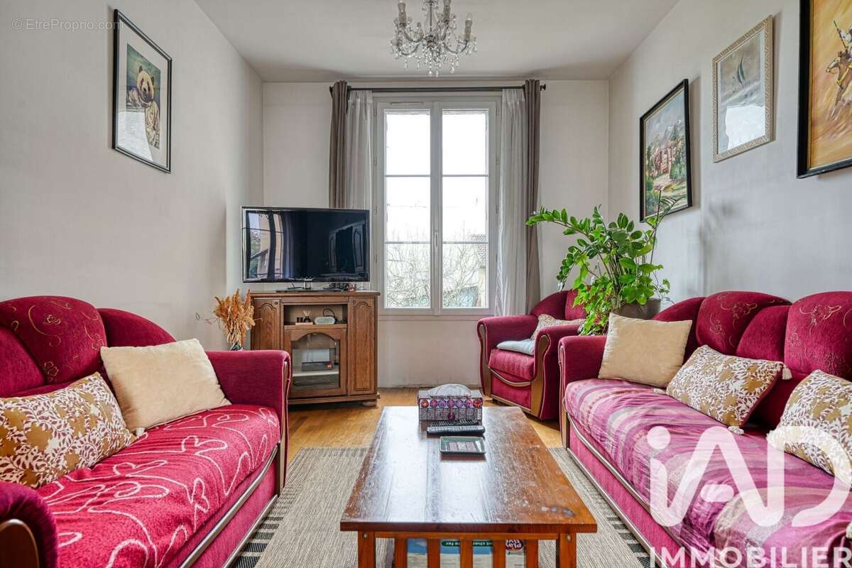 Photo 2 - Maison à STAINS