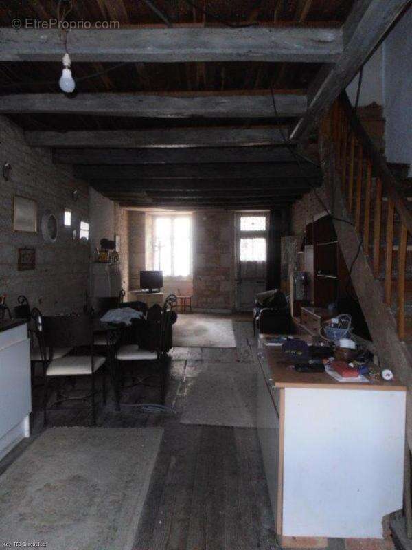 Maison de Ville à Rénover - photo 8