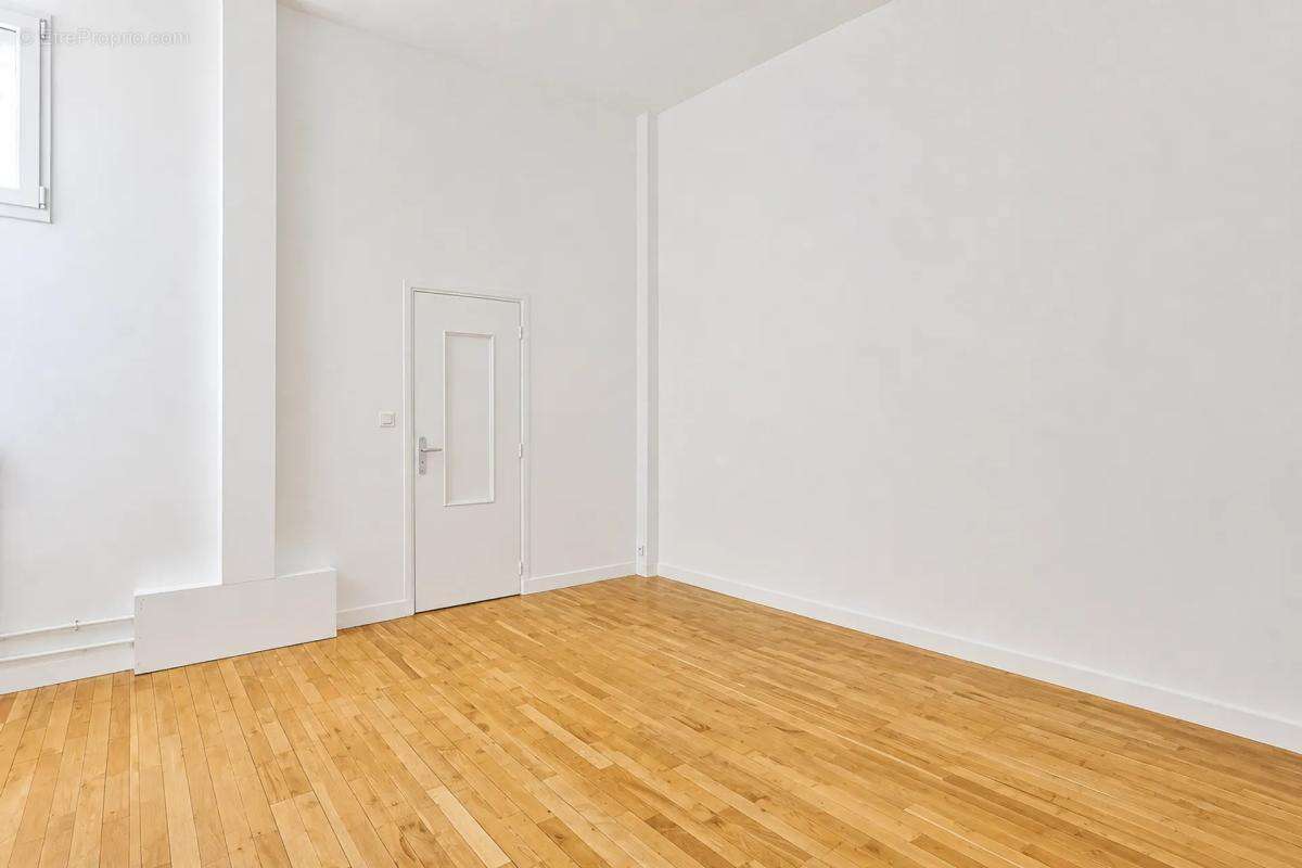 Appartement à NANTERRE