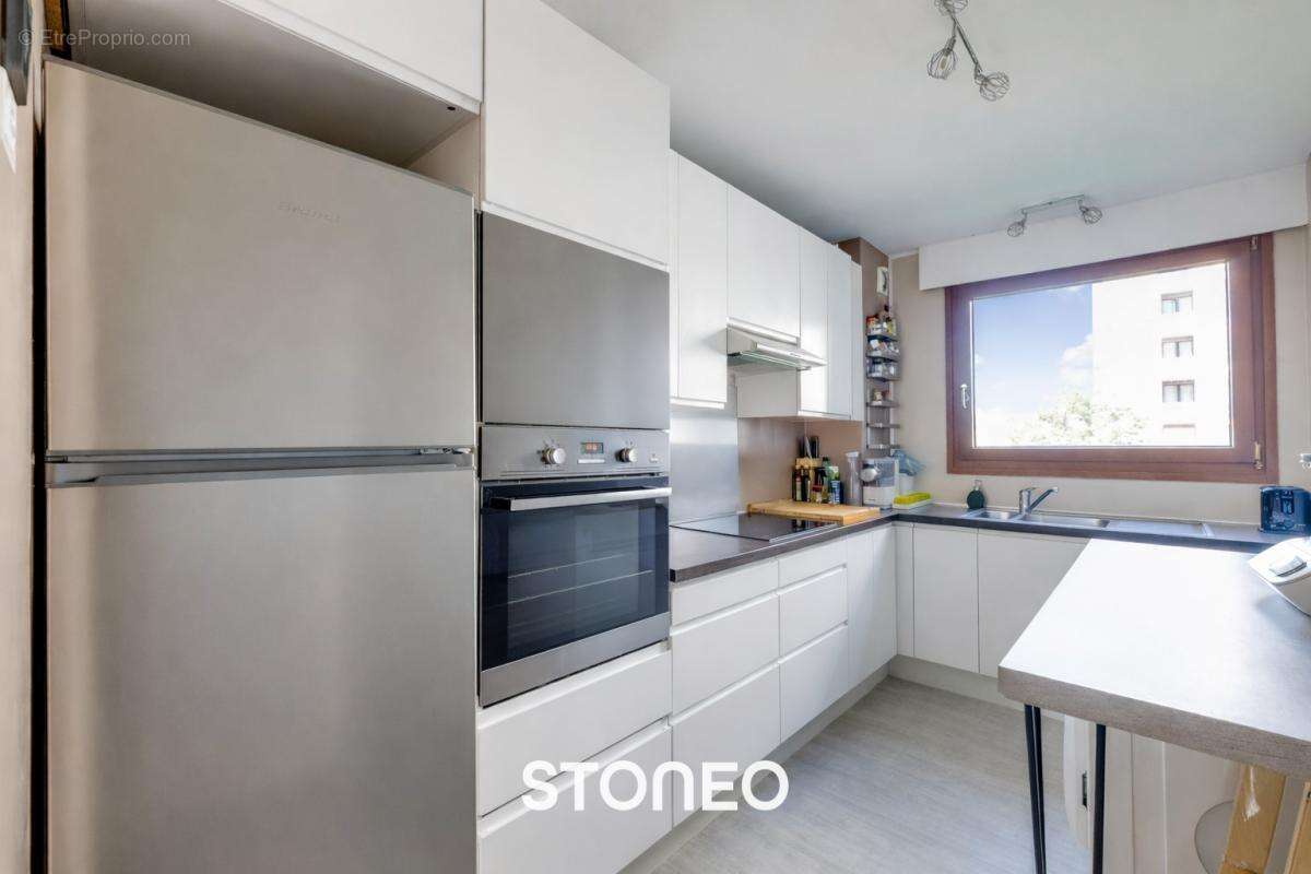 Appartement à ISSY-LES-MOULINEAUX