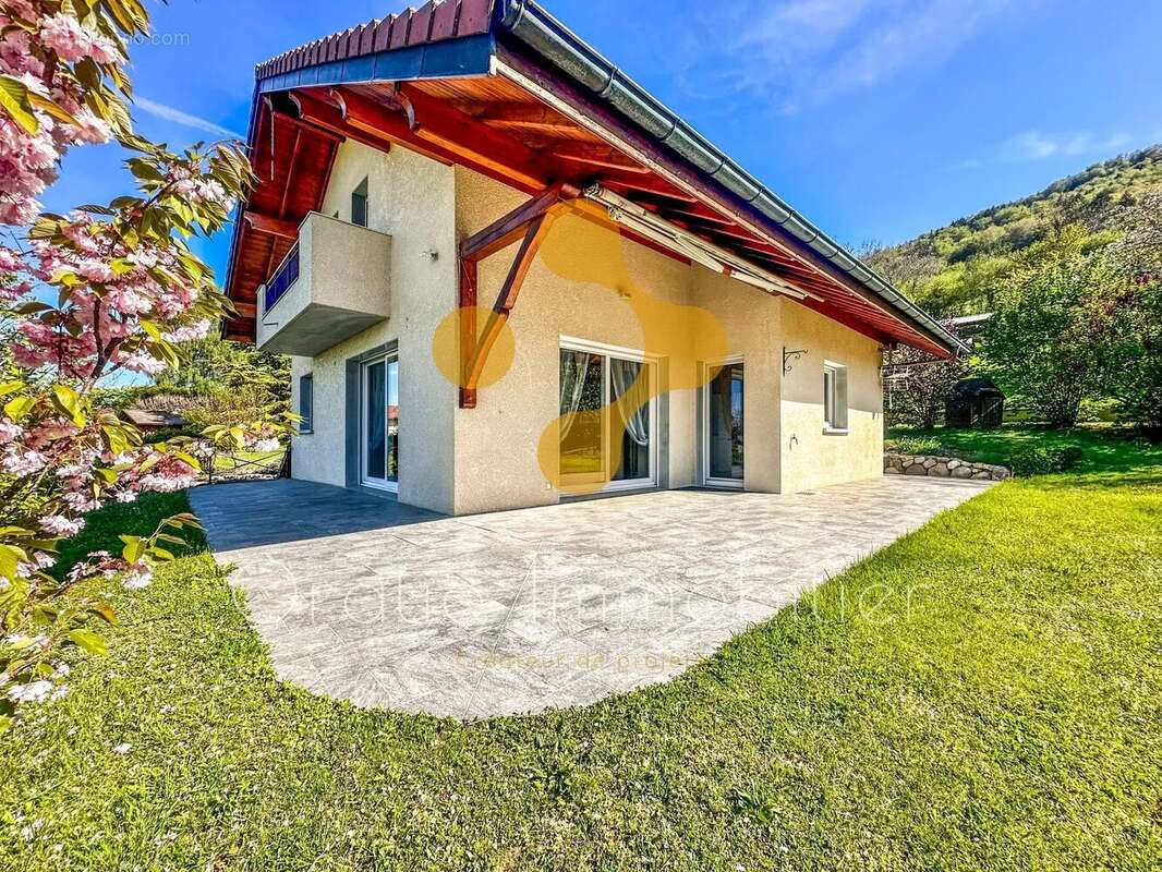 Maison à COPPONEX