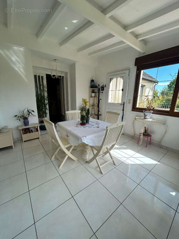 A vendre, Maison 8 pièces à Chaintreaux - photo 2