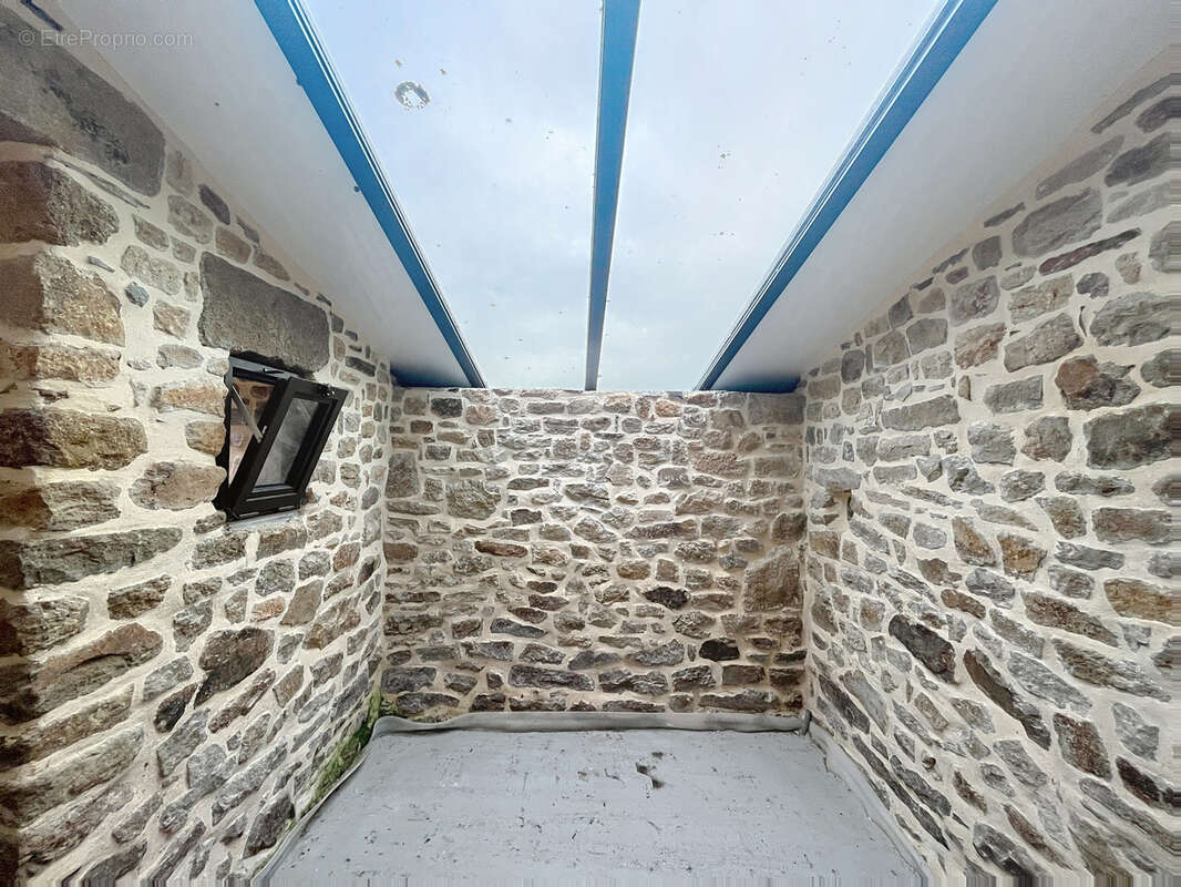 Maison à JULLOUVILLE