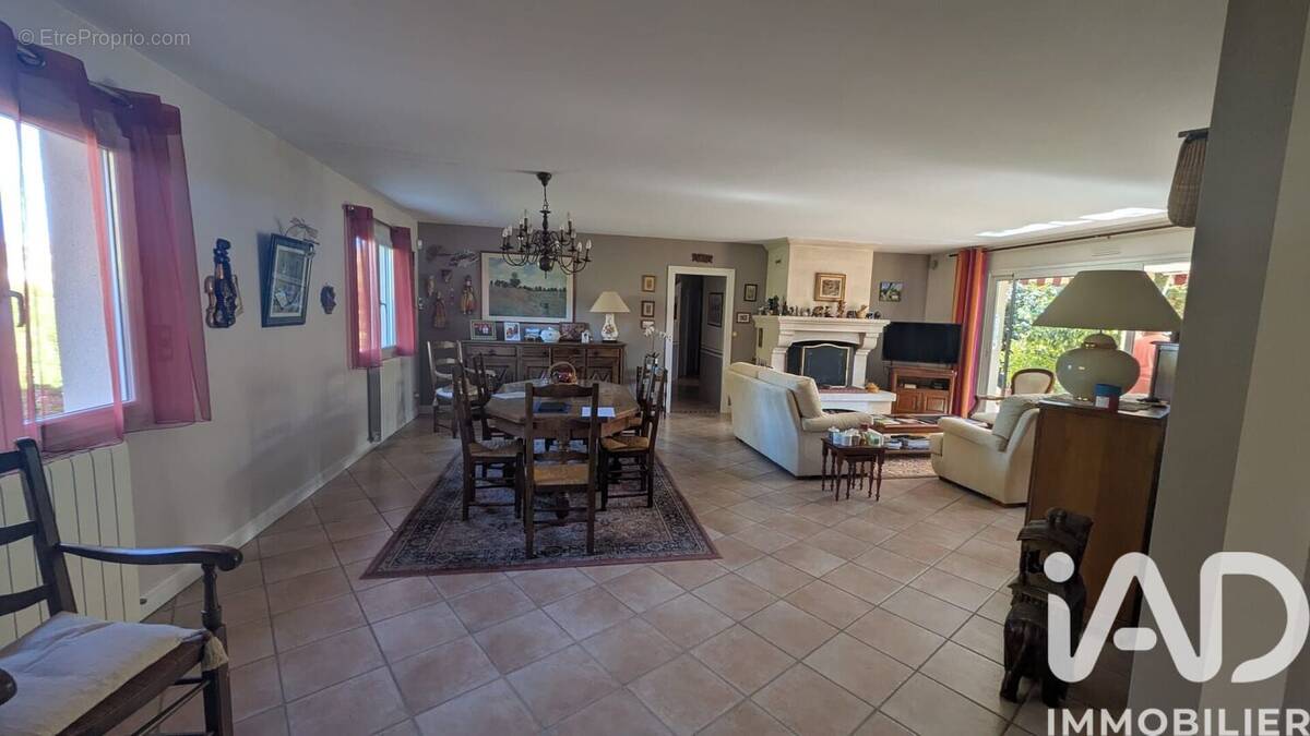 Photo 1 - Maison à LEOGNAN