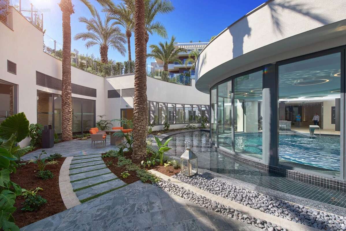 CAP D'ANTIBES -  Sous offre - Penthouse de 185m² dans résidence d'exception - E42 - photo 24