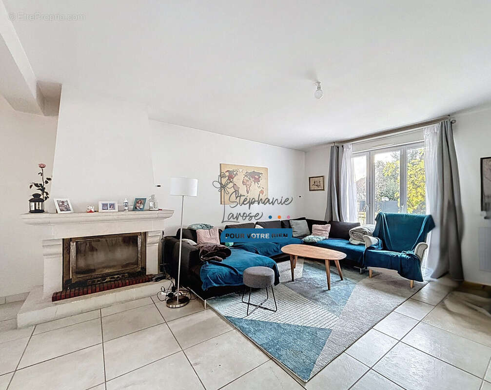 Maison 140 m² à Pontault-Combault  - photo 4