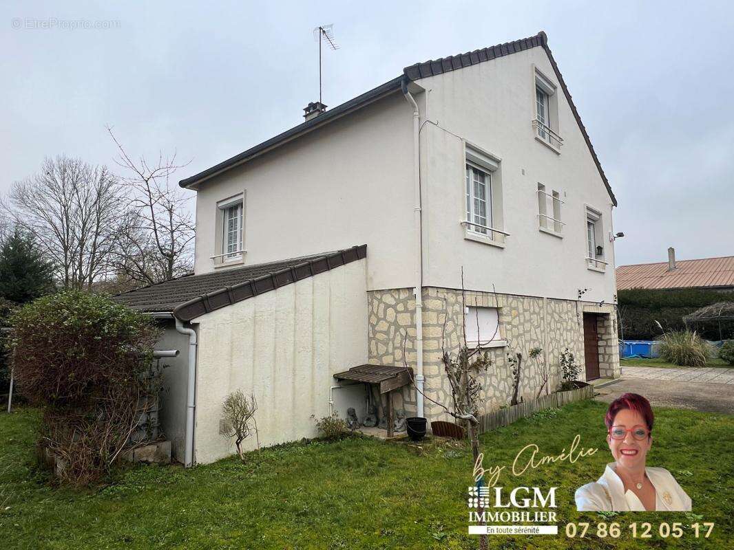 Maison à ETAMPES-SUR-MARNE