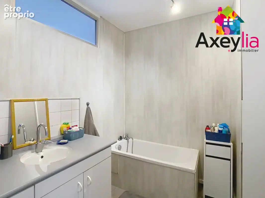 A vendre- roanne - appartement  3 chambres- - photo 6