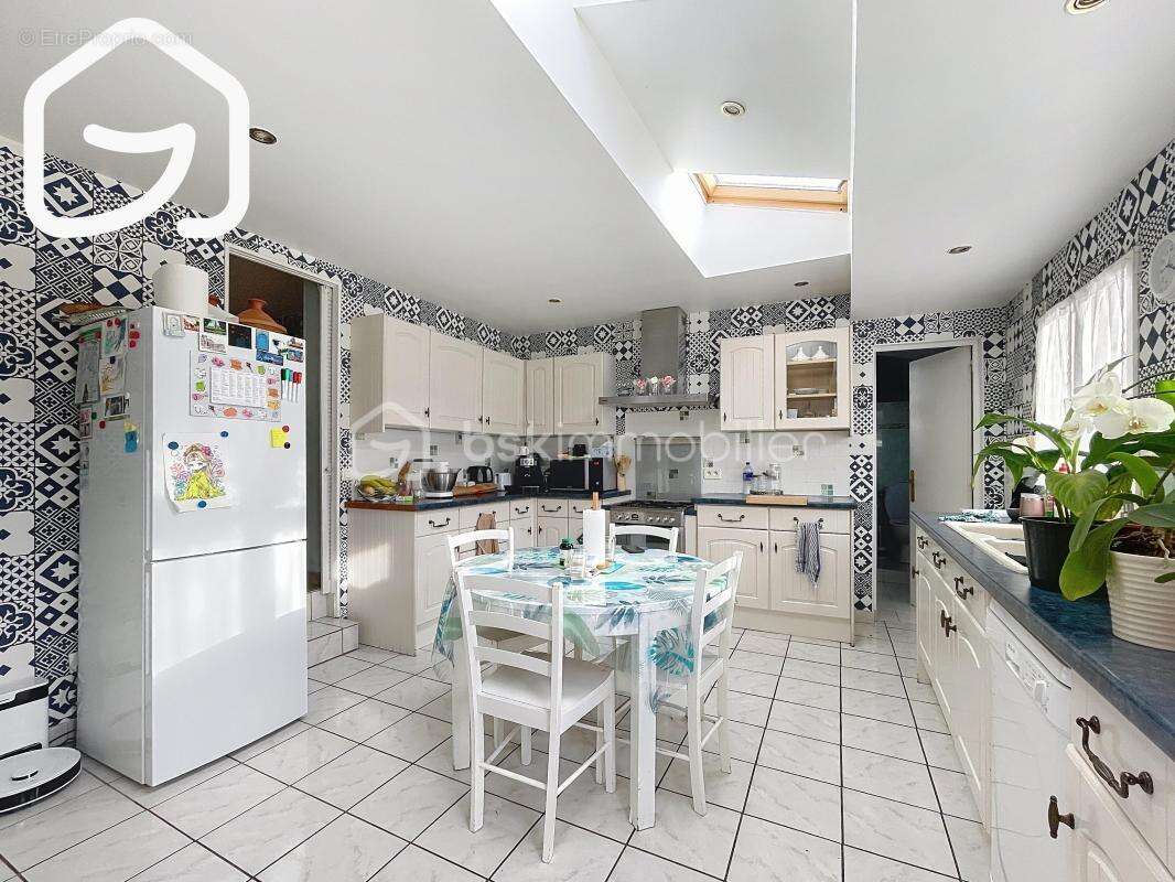 Maison individuelle 5 pièces 105m2 sur 380m2 de terrain, vivable de plain-pied - photo 6