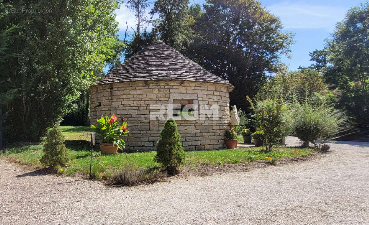 Maison à CHAOURCE