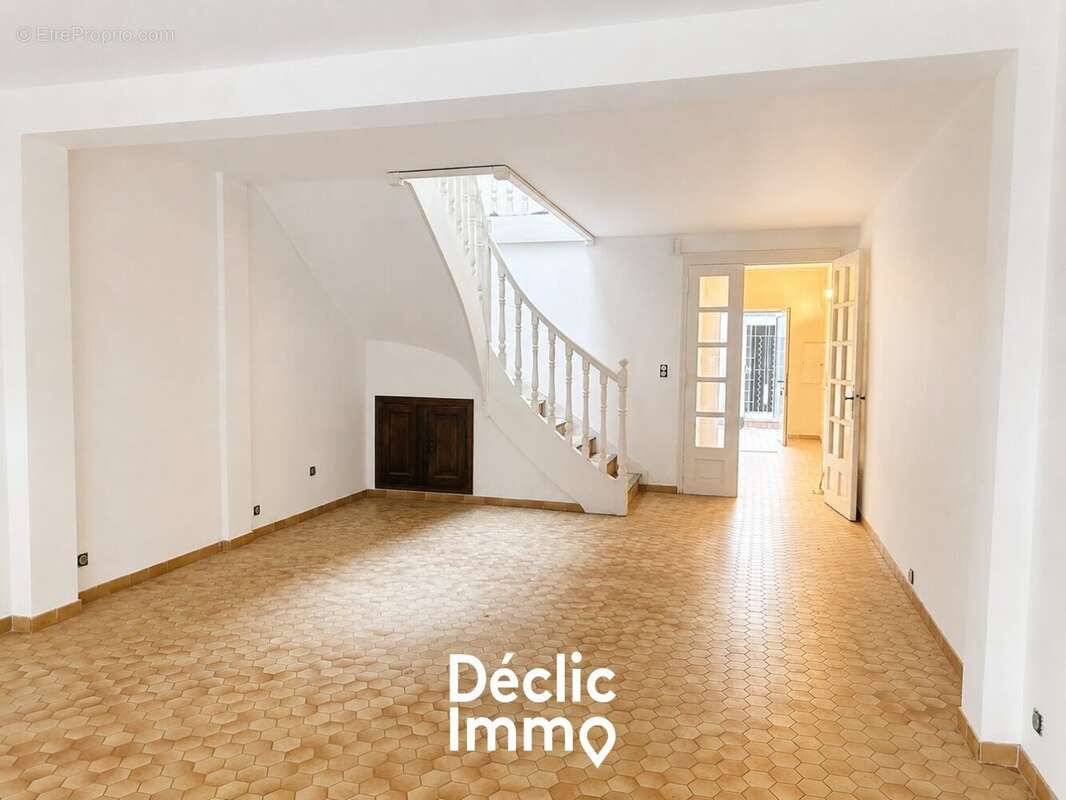 Triplex le grau-du-roi  150 m plage  50 m port  terrasse 26 m² - photo 3