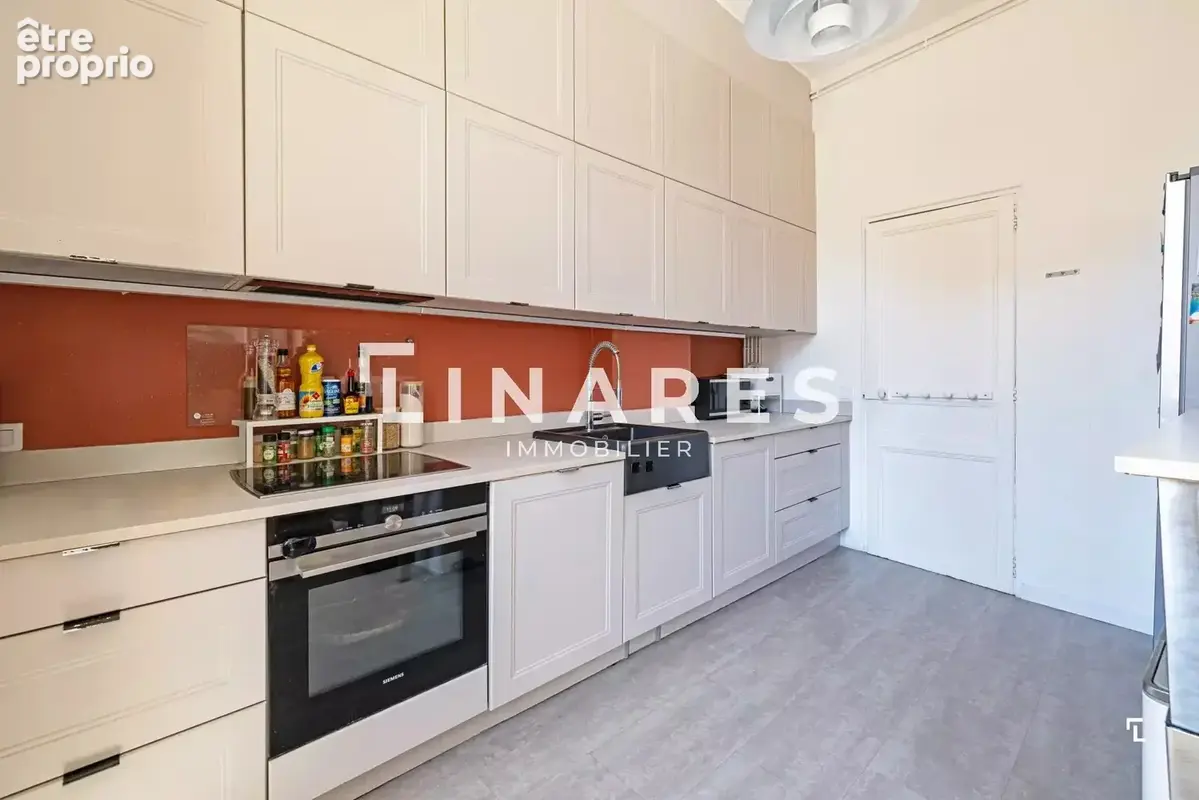 LE MOUSTIER - Appartement T4 de 114 m² - Traversant - 13001 - photo 6