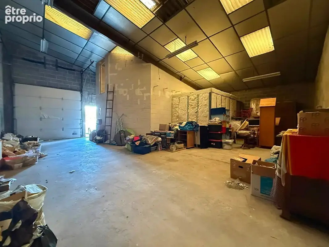 Vitre  - local industriel - a vendre - photo 3
