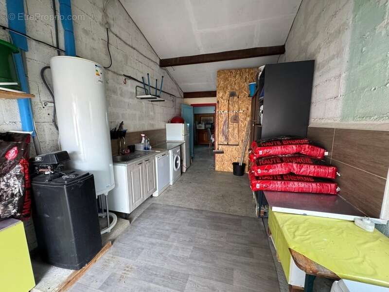 Vente Maison de Plain-Pied T5-4 avec Piscine et Garages – Peyruis (04) - photo 33