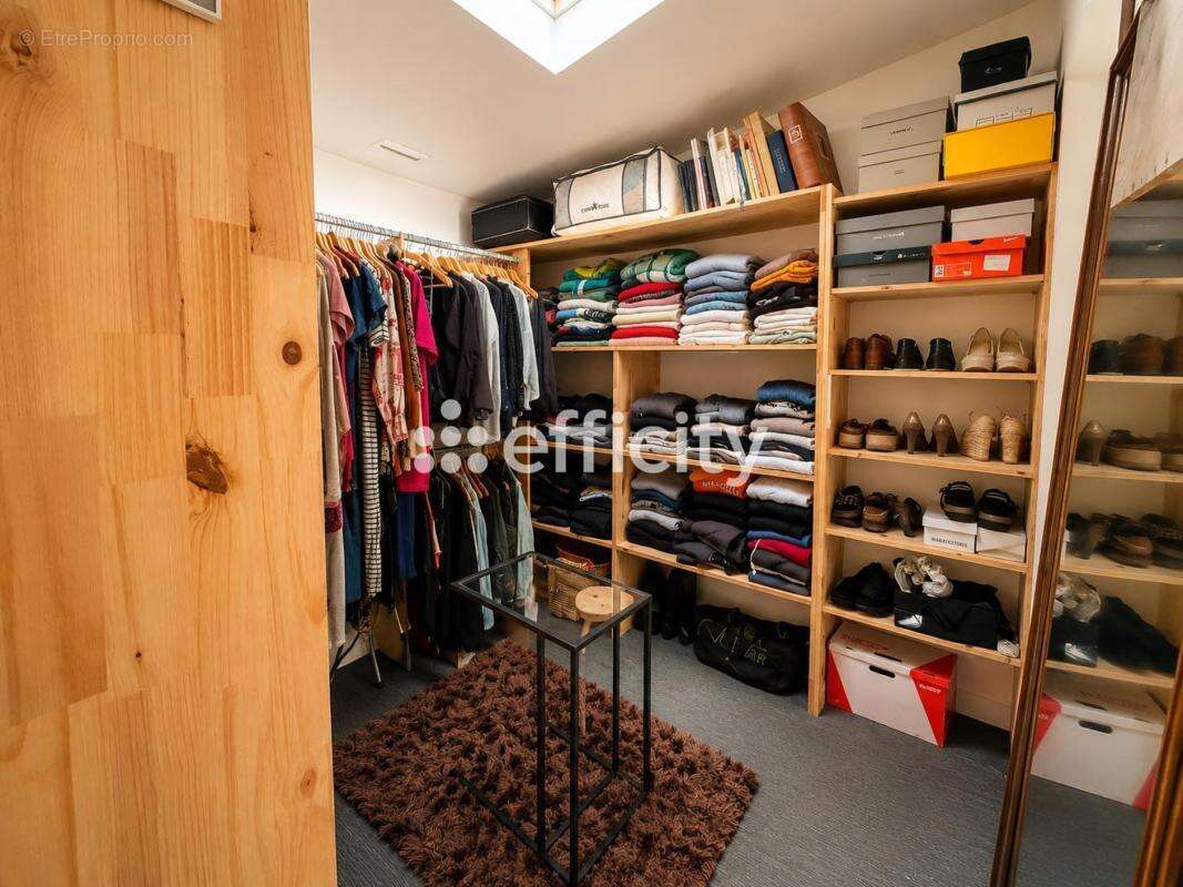 Maison 153 m² à Saint-Maximin-La-Sainte-Baume  - photo 10