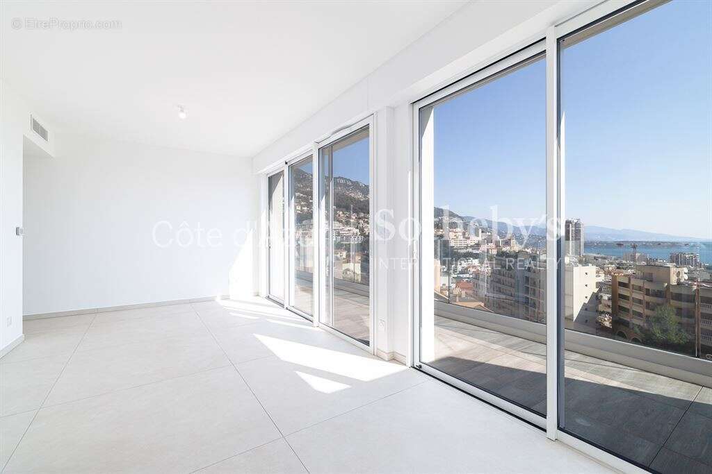 Appartement à BEAUSOLEIL