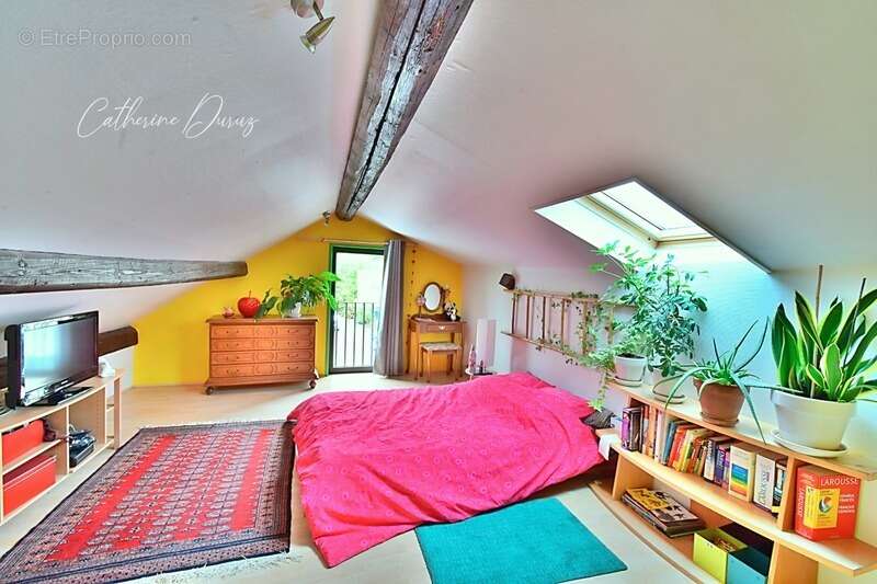 Maison à CORCELLES-LES-MONTS