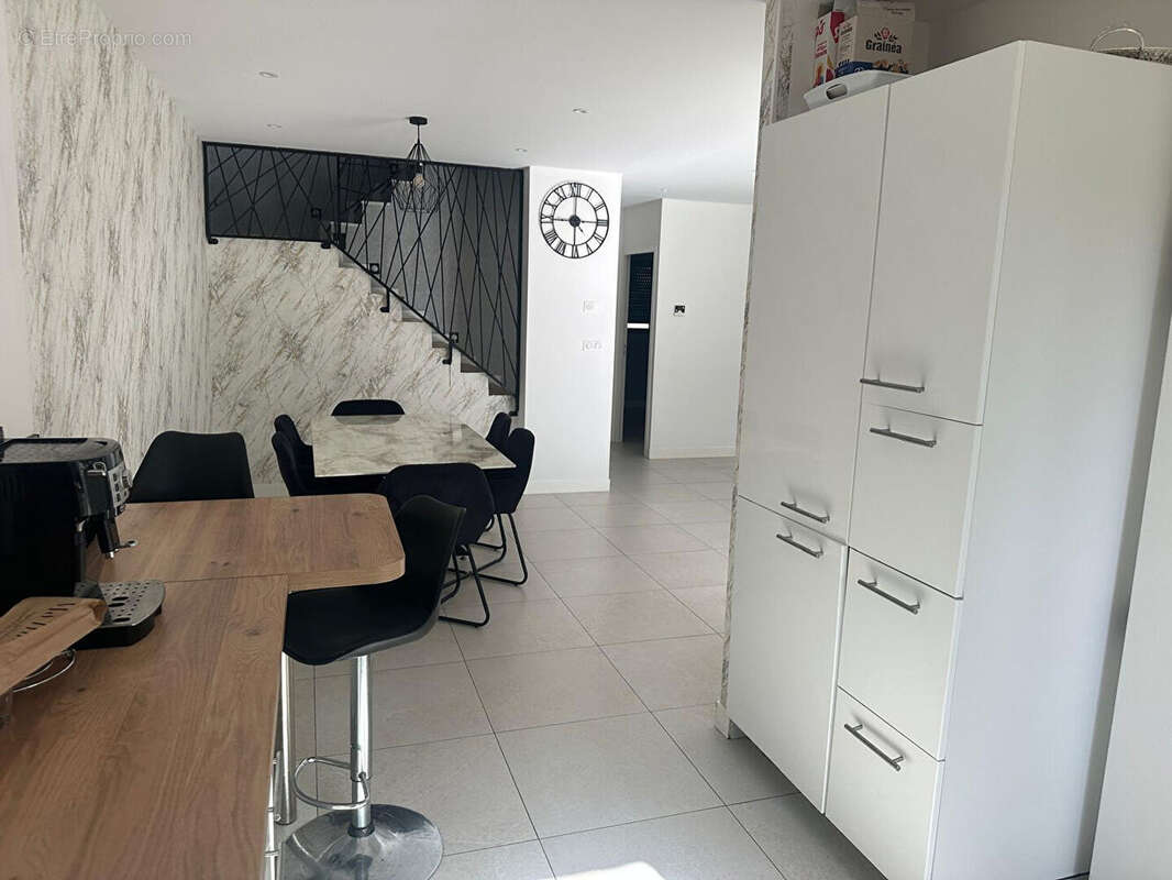Orgères jolie Maison contemporaine T6 - photo 3
