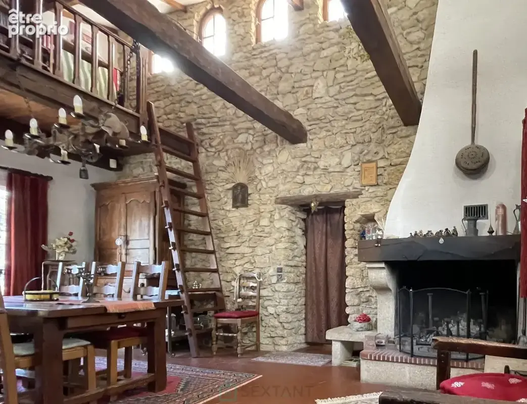 ISTRES Propriété de caractère  Maison principale + extension avec double habitation  230 m²  Terrain 1400 m² - photo 10